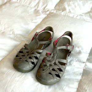 Baretraps. 8 and 1/2